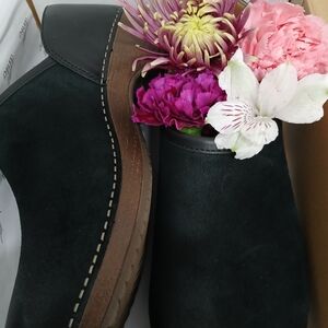 Dansko Brenna Black Leather and Suede Closed Back Clogs EU 40 USW 9